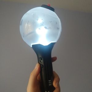 BTS Official Lightstick ver. 3 | Love Yourself Tour, comes with trading cards